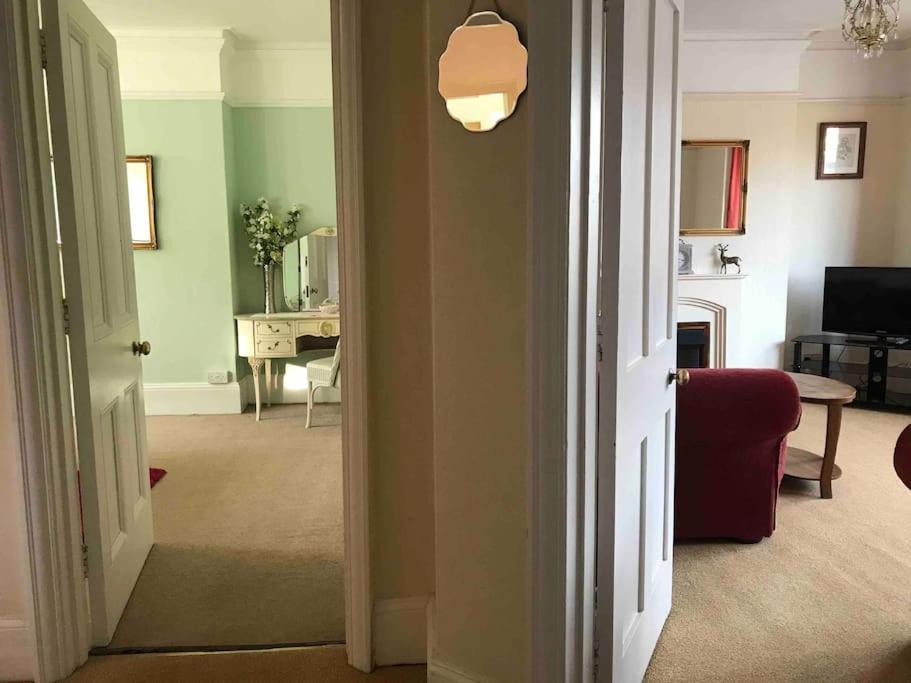 Brook Lodge Garden Flat スワネージ エクステリア 写真
