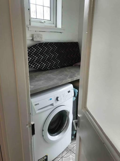 Brook Lodge Garden Flat スワネージ エクステリア 写真